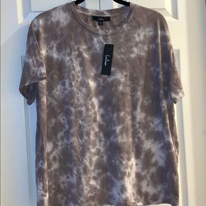 LULUs Grey & White tye dye t-shirt